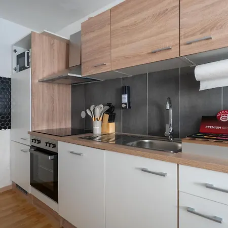Apartment Coy - Spacious For Companies, Groups & Workers *