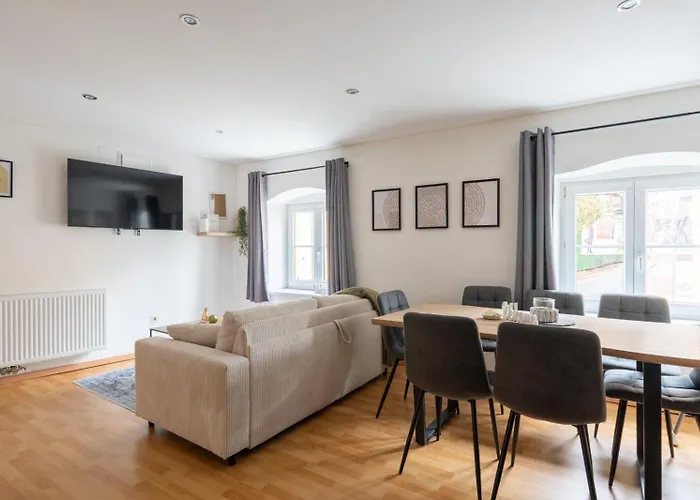 Coy - Spacious For Companies, Groups & Workers Apartment