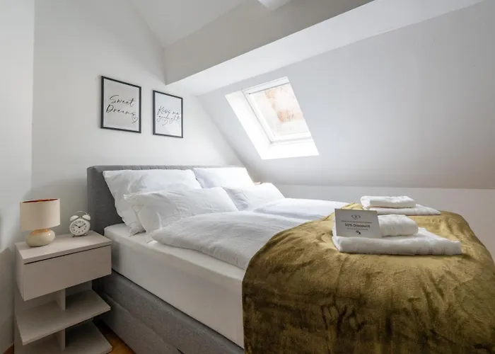 Coy - Spacious For Companies, Groups & Workers Apartment