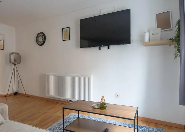 Coy - Spacious For Companies, Groups & Workers Apartment