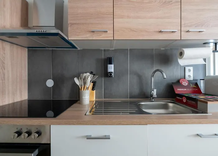 Coy - Spacious For Companies, Groups & Workers Apartment